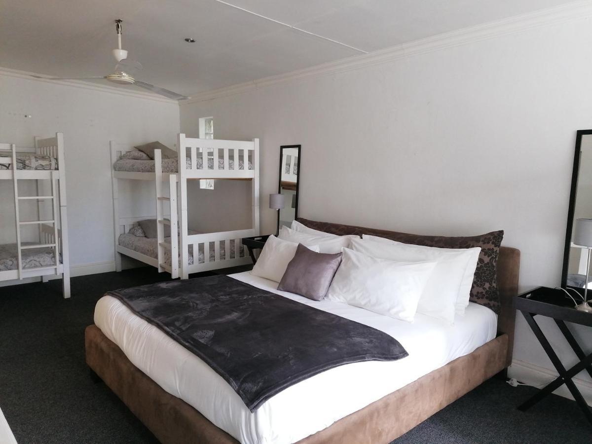 Knysna N2 Lodge Exterior foto